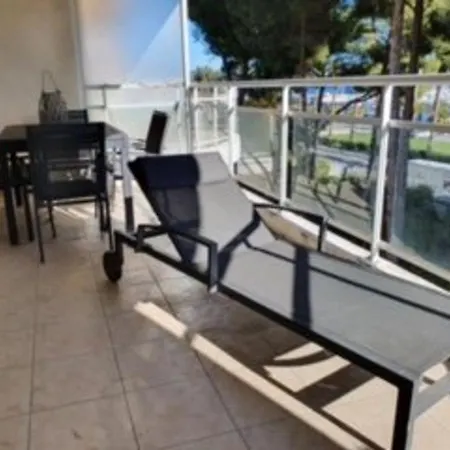 Spacieux A Avec Piscine, Climatisation Et Wi-fi - Fr-1-335-156 Apartment