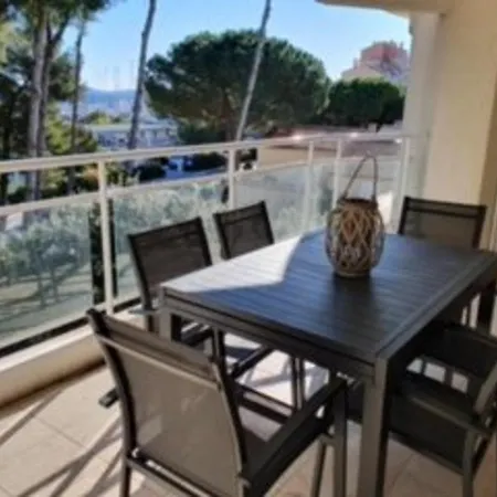 Apartment Spacieux A Avec Piscine, Climatisation Et Wi-fi - Fr-1-335-156 Hyeres